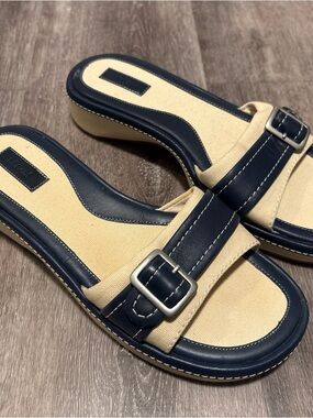 LL Bean Sz 8 Medium Womens Sandals Shoes Navy Cream White Canvas Slides